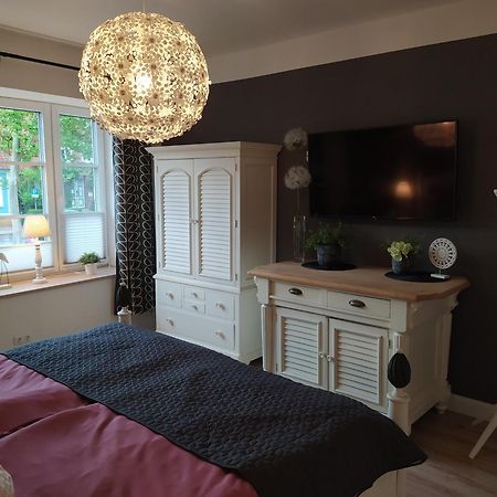 Ferienwohnung Im Erdgeschoss In Der Altstadt Von Heiligenhafen Esterno foto